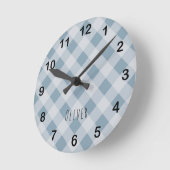 Horloge Ronde Classic Elegant Blue Gingham Plaid & Custom Name  (Angle)