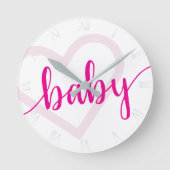 Horloge Ronde Coeur bébé | Script de floraison rose chaud (Recto)