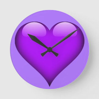 Horloge Ronde Coeur en verre violet personnalisable