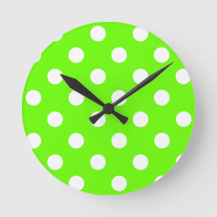 Horloge Ronde Conception de clous pois verts de chaux pour le pr