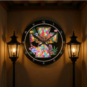 Horloge Ronde Conception de croix Il Est Ressuscité