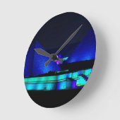 Horloge Ronde Conception de pyramides bleues (Angle)