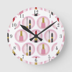 Horloge Ronde Cosmétologie rose de motif de cosmétiques de