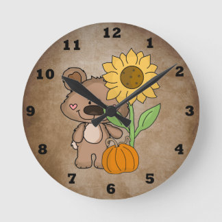 Horloge Ronde Coupe du mur d'automne de l'ours roux