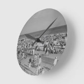 Horloge Ronde Crowd Beach (Angle)