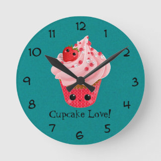 Horloge Ronde Cupcake aux fraises mûres