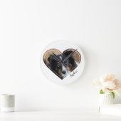 Horloge Ronde Custom Heart Shape Pet Photo & Personalized Text (Maison)