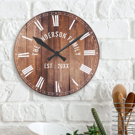 Horloge Ronde Custom Rustic Brown Wood Nom de famille Ferme