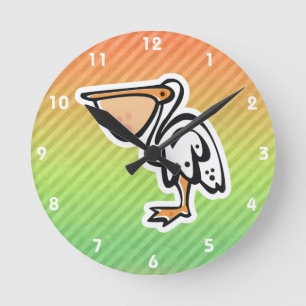 Horloge Ronde Cute Pelican ; Coloré