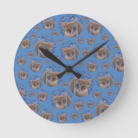 Horloge Ronde Cute rouge chaton - motif chat (Recto)