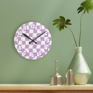 Horloge Ronde Damier ondulé violet blanc pastel rétro