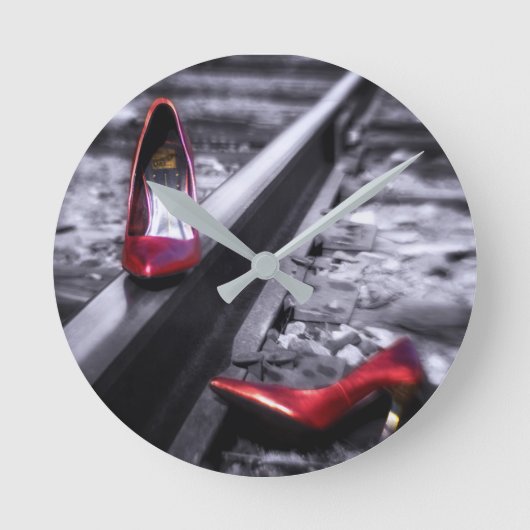 Horloge Ronde Débranchez vos chaussures chaussures rouges sur le (Recto)