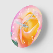 Horloge ronde des pétales roses (Angle)