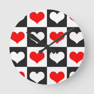 Horloge Ronde Design Motif de coeur d'amour géométrique