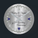 Horloge Ronde Diamants d'épinette bleue 65e anniversaire de Mari<br><div class="desc">Une élégance opulente encadre ce 65e anniversaire mariage dans un design diamant à coquilles Saint-Jacques unique avec diamant central en goutte d'eau avec des accents d'épine bleue en forme de coeur (look bleu saphir) et des éclats d'un dégradé argenté. Veuillez noter que tous les embellissements sont imprimés et ne sont...</div>
