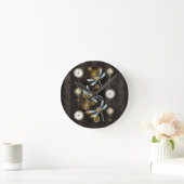 Horloge Ronde Dragonflies de Steampunk sur arrière - plan rayé b (Maison)