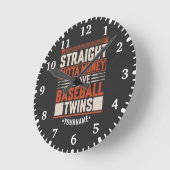 Horloge Ronde Drôle de baseball jumeau cadeau parent (Angle)