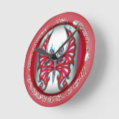 Horloge ronde du papillon rose de 8 po (Angle)