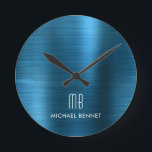 Horloge Ronde Élégant Monogramme Brossé Métallique Bleu<br><div class="desc">Élégant Monogramme Brossé Métallique Bleu Rond Horloge Personnalisée.</div>