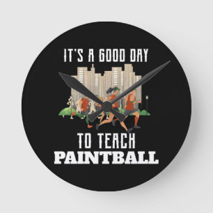 Horloge Ronde Embrasse D'Un Rose