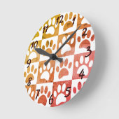 Horloge Ronde Empreintes de pattes Rustiques De Chiens En Carré  (Angle)