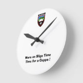Horloge Ronde Étaient à l'heure de Sligo pour un Cuppa (Angle)