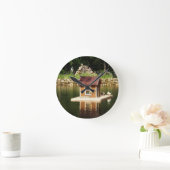Horloge Ronde Étang avec maison d'oiseaux (Maison)