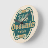 Horloge Ronde Étiquette de fruits de mer de sirène de style rétr (Angle)