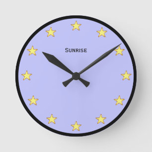 Horloge Ronde Étoiles élégantes sur fond bleu clair