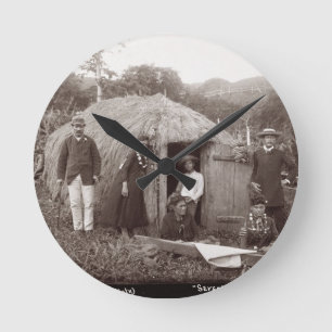 Horloge Ronde Faisant Tappa, un tissu indigène, c.1875 (photo d