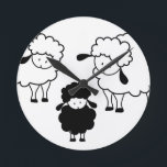 Horloge Ronde Famille de moutons noirs<br><div class="desc">Mignonne famille de moutons noirs.</div>