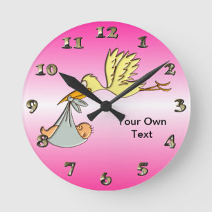 Horloge Ronde Fille de nouveau-né - Livraison d'une cigogne vola