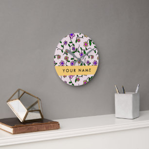 Horloge Ronde Fleurs Colorées, Fond Rose, Jaune