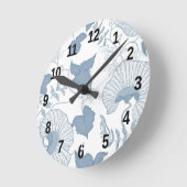 Horloge Ronde Fleurs japonaises blanches Delicate Arrière - plan (Angle)