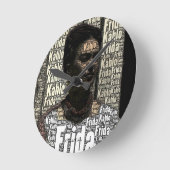 Horloge Ronde Frida Kahlo Lettering Portrait (Angle)