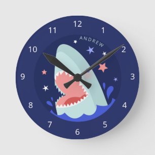Horloge Ronde Funny Boy Shark Navy Blue Nautical Kids Nom Sea