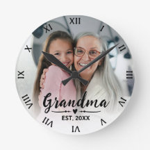 Grand-mère a établi un script photo moderne