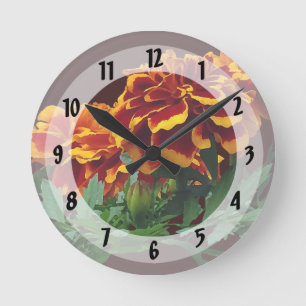 Horloge Ronde Groupe de Marigolds orange avec pourboires jaunes