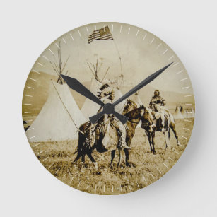 Horloge Ronde Guerriers vintages de Natif américain d'Indiens à