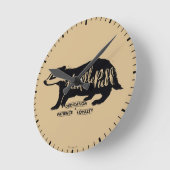 Horloge Ronde Harry Potter | Typographie de silhouette HUFLEPUFF (Angle)