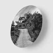 Horloge Ronde haut de la route (Angle)