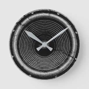 Horloge Ronde Haut-parleur de musique sur un mur criqué