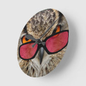 Horloge Ronde hibou mignon avec hilare drôle de lunettes (Angle)