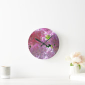 Horloge Ronde Hydrangées roses rayonnantes, fleurs roses (Maison)