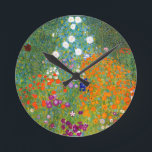 Horloge Ronde Jardin des fleurs de Gustav Klimt Floral Vintage<br><div class="desc">Bauerngarten / Jardin fleuri / Jardin cottage Art vintage peint en 1905 par le Symboliste autrichien et artiste Art nouveau Gustav Klimt (1862-1918)</div>