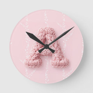 Horloge Ronde Joli A monogramme initial en crochet lettre bohème