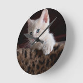 Horloge Ronde Joli Chat Qui Regarde (Angle)