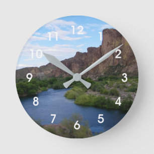 Horloge Ronde Lac pittoresque du Saguaro