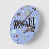 Horloge Ronde L'aviation colorée amusante (Angle)