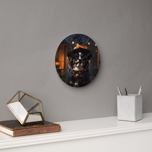 Horloge Ronde Le chien bernois Spooktacular : Un Howl-o-Ween d'H (Bureau)